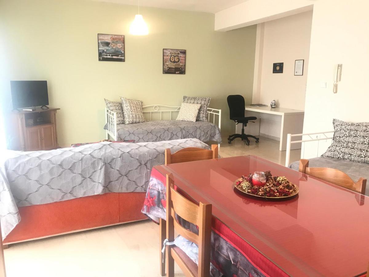 Διαμέρισμα 65 Τμ Στην Καρδιά Της Πόλης Tripoli Esterno foto